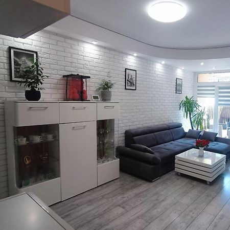 Apartament Rodzinny Z Ogrodkiem W Centrum Gizycka Гижицко Экстерьер фото